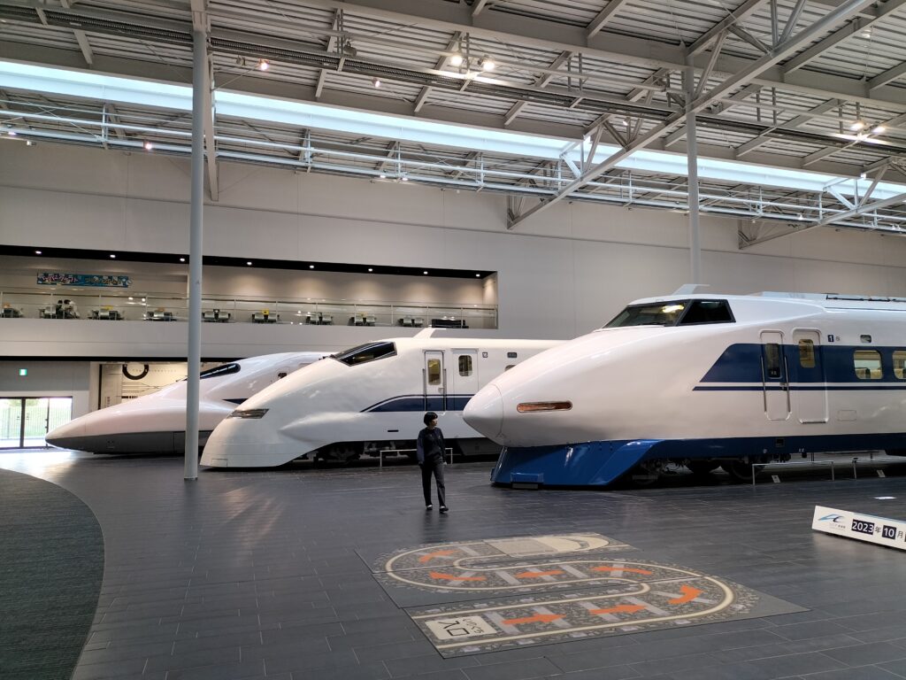 The evolution of Shinkansen trains inside the dedicated museum, from the oldest to the most recent.