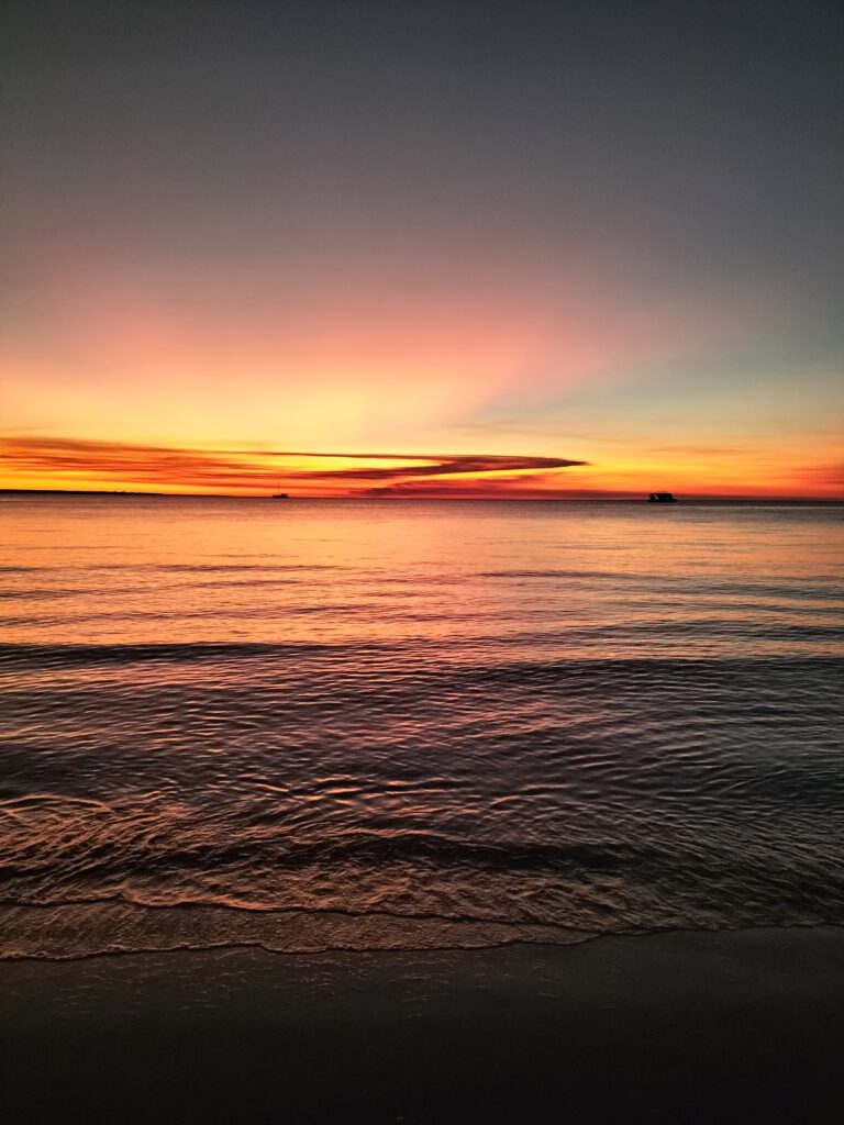 Other sunset on Mindil Beach.