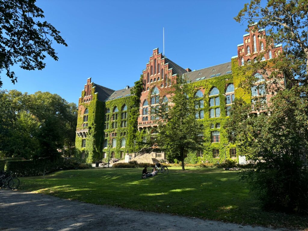 The facade of the university library.